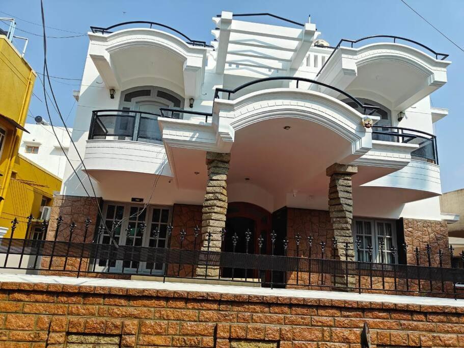 Waterfall Villa - 4Bhk Mysore Eksteriør billede