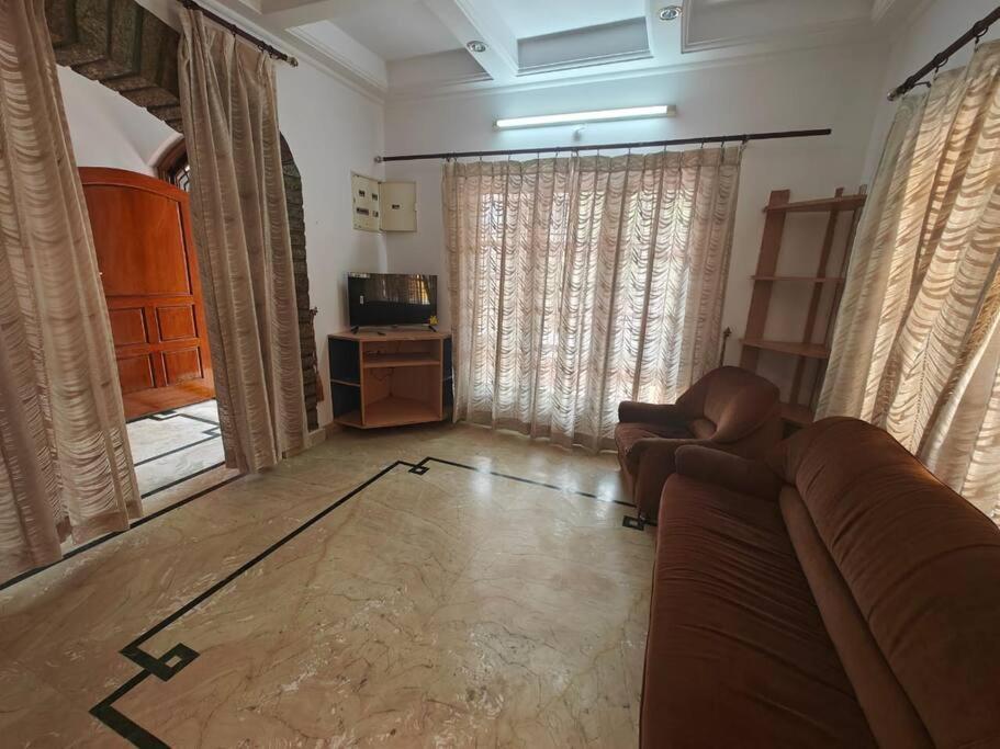 Waterfall Villa - 4Bhk Mysore Eksteriør billede