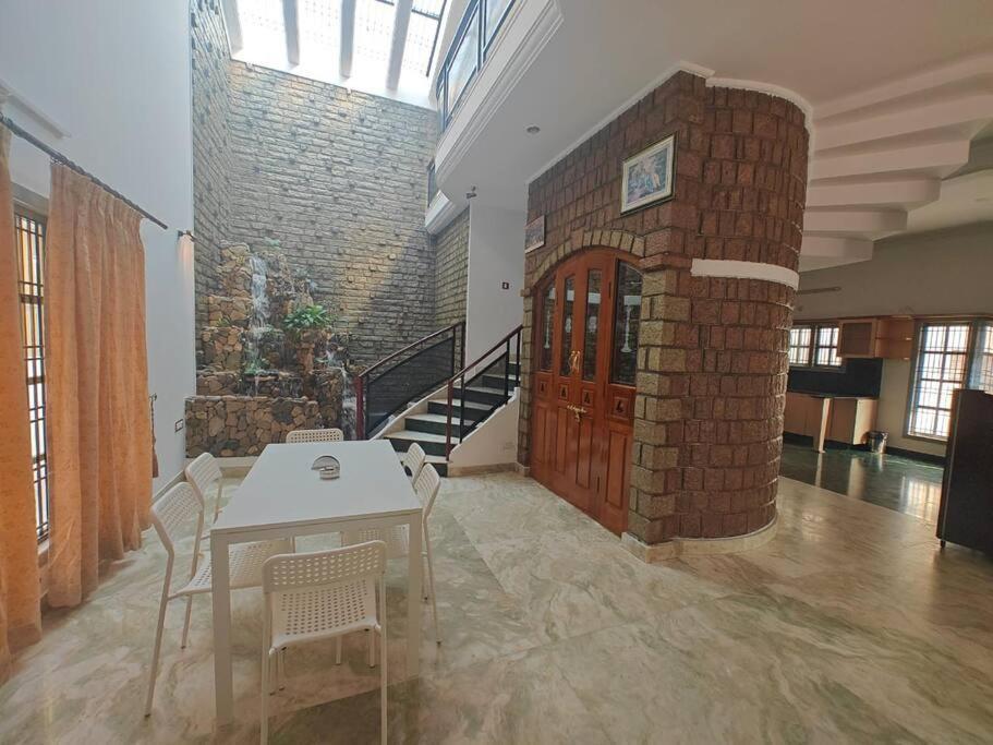 Waterfall Villa - 4Bhk Mysore Eksteriør billede